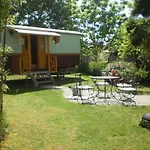 La Badele Bed & Breakfast Mathaux